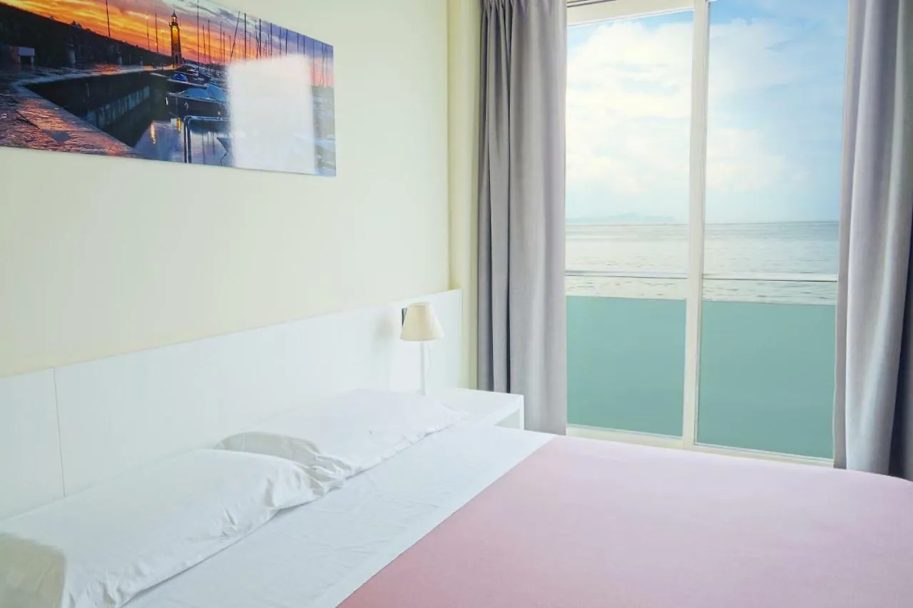Garda Rooms Desenzano del Garda Italy